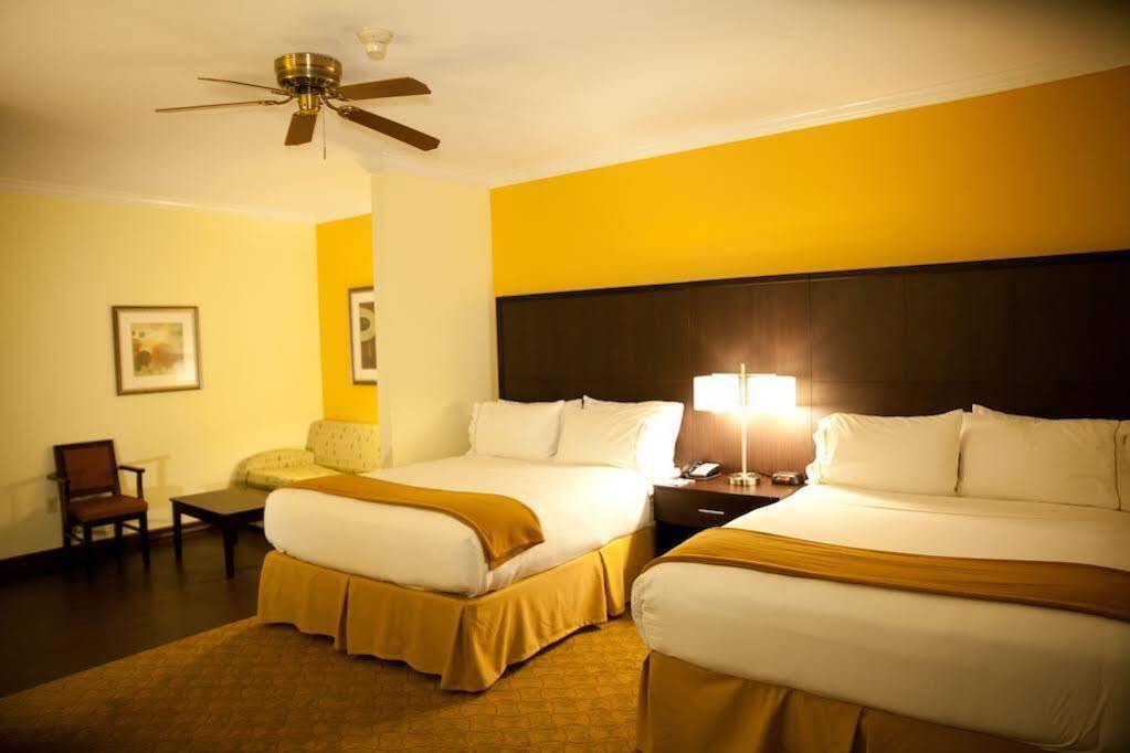 Holiday Inn Express Hotel & Suites Houston North Intercontinental By Ihg Westfield Ngoại thất bức ảnh